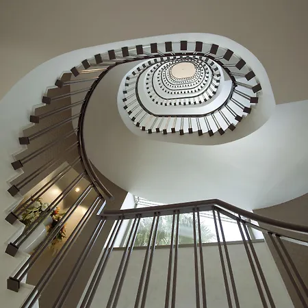 ホテル MiM シッチェス ホテル シッチェス