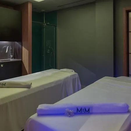 ホテル ホテル MiM シッチェス 4*