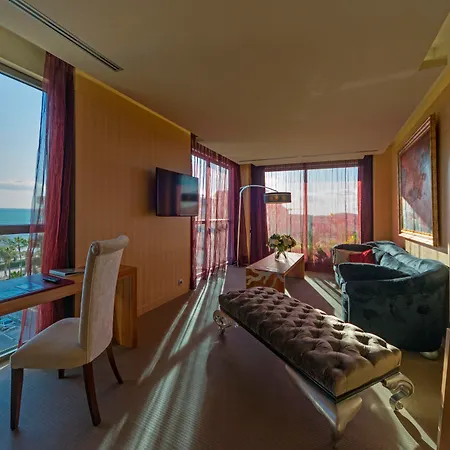 Mim Meliá Collection