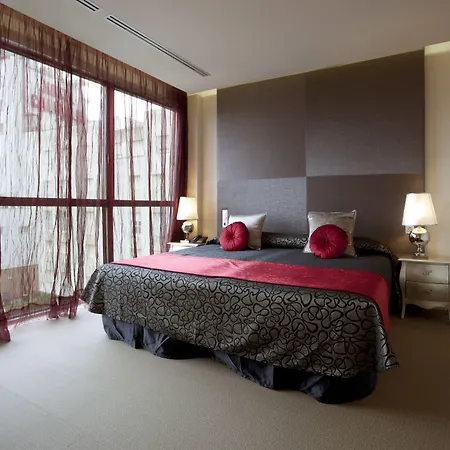 Mim Meliá Collection
