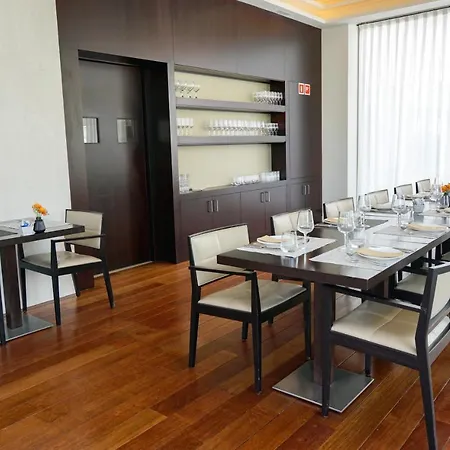 Otel Mim & 4*