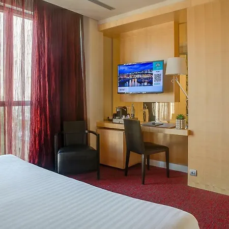 Mim & Hotel