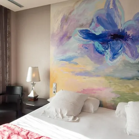 Mim & Hotel 4*