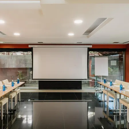 Mim Sitges Melia Collection Готель 4*